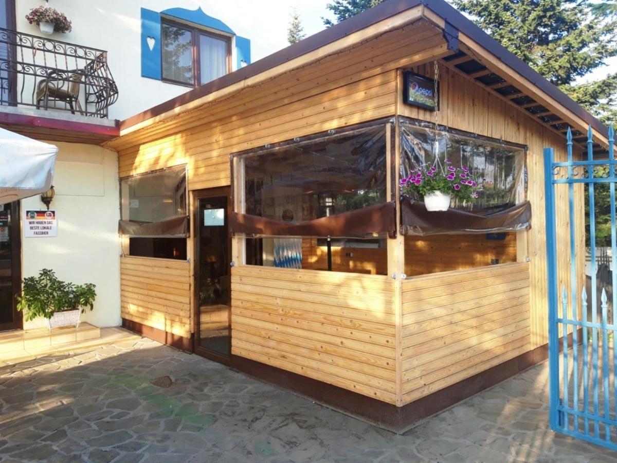 Pensiunea Boema Ploieşti Exterior foto