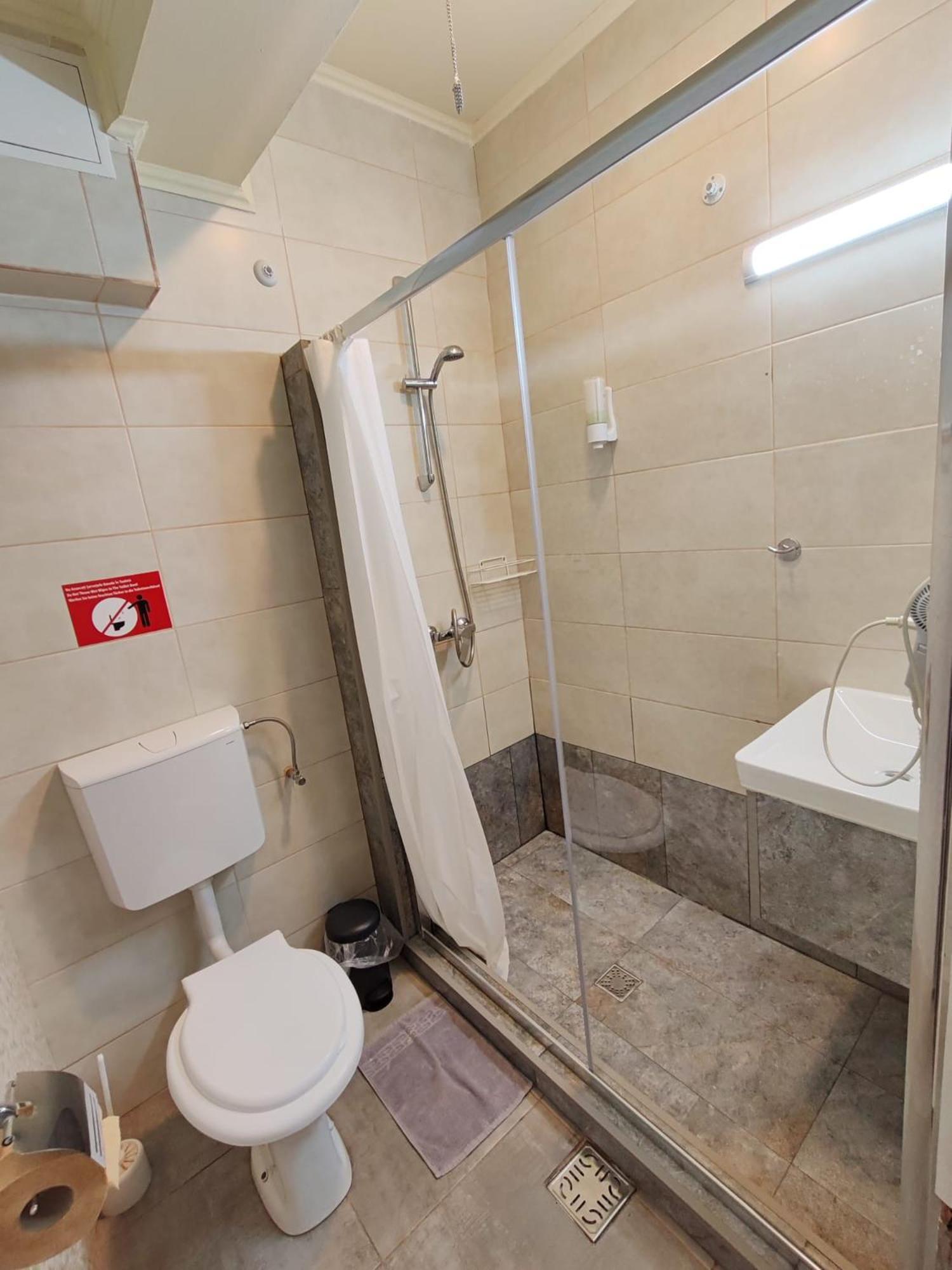 Pensiunea Boema Ploieşti Exterior foto